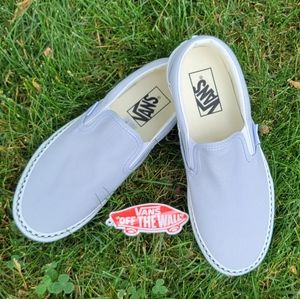 Brand new! Vans women's size 7.